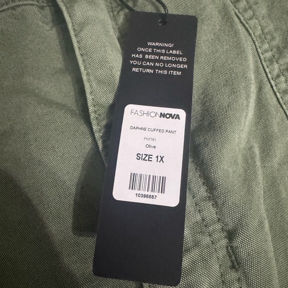 Fashionnova Daphne Cuffed Pant - Picture 5 of 7